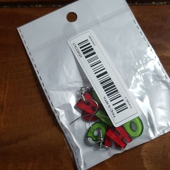 Christmas HO HO Earrings - Picture 5 of 6